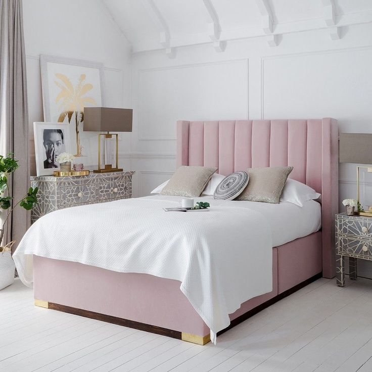 How to Choose Statement Furniture for a Beautiful Bedroom - Adeline Waterson