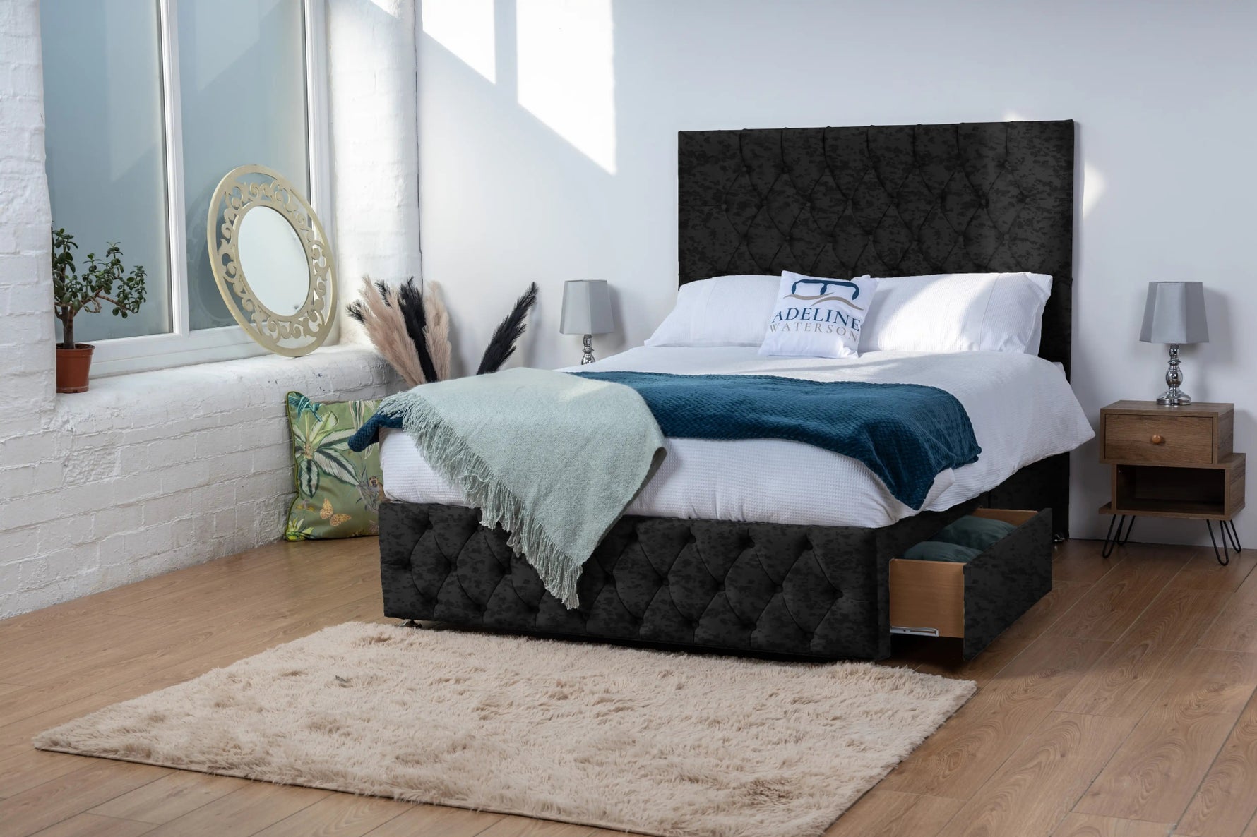 black-crushed-velvet