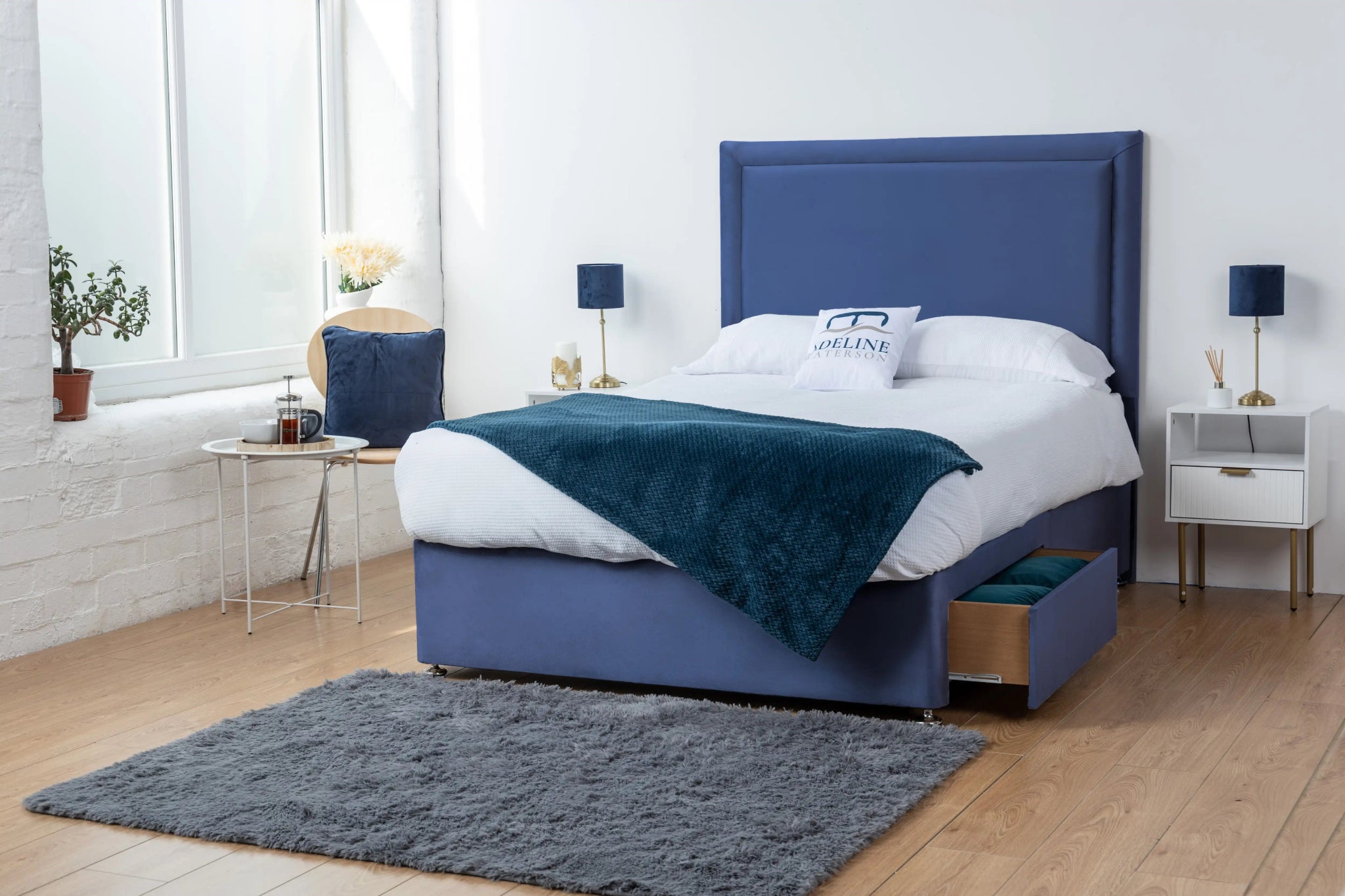 royal-blue-plush-velvet