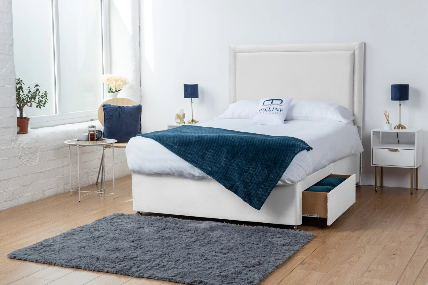 white-Plush-Valvet