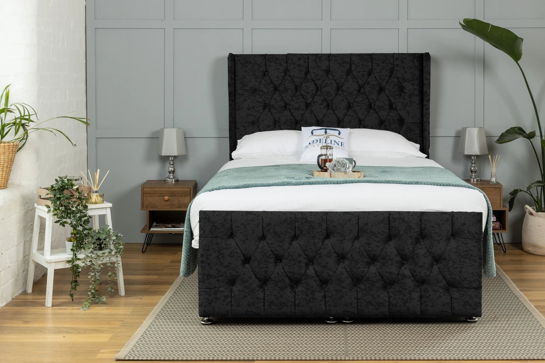 black-crushed-velvet