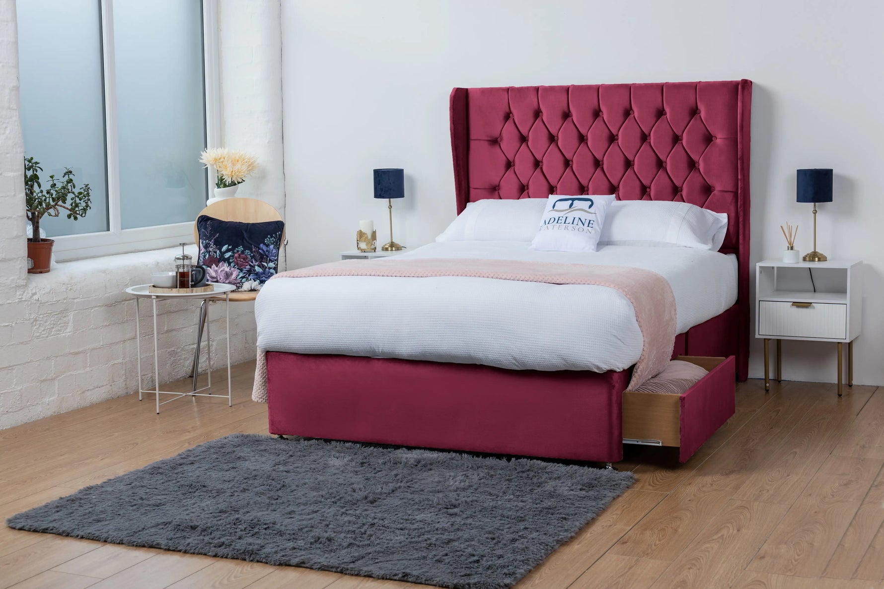 maroon-Plush-Valvet